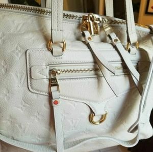🚨FLASH SALE!! Louis Vuitton Lumineuse Empreinte
